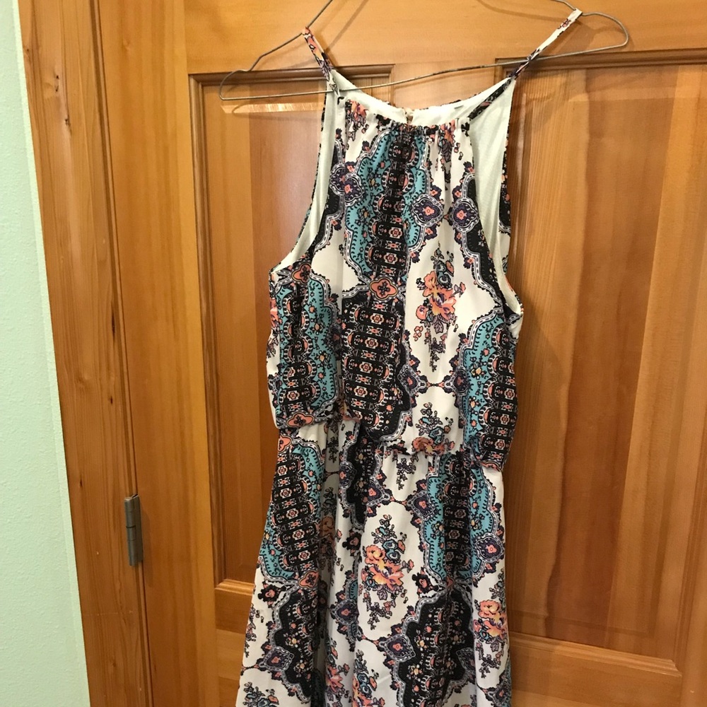 Boho patterned dress with open back